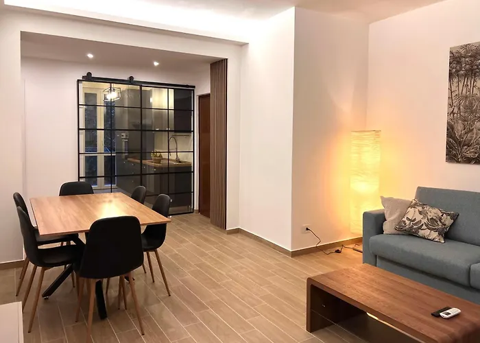 Apartment Luxury San Siro Apartment, 5 Min Metro, Balcony & Fast Wifi *