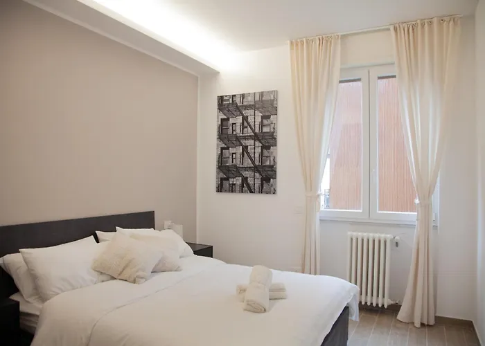 Luxury San Siro Apartment, 5 Min Metro, Balcony & Fast Wifi * Mailand