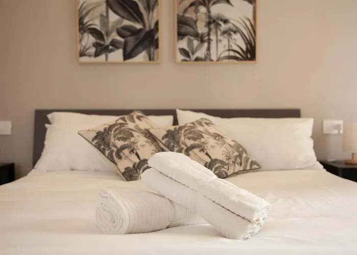 Apartment Luxury San Siro Apartment, 5 Min Metro, Balcony & Fast Wifi
