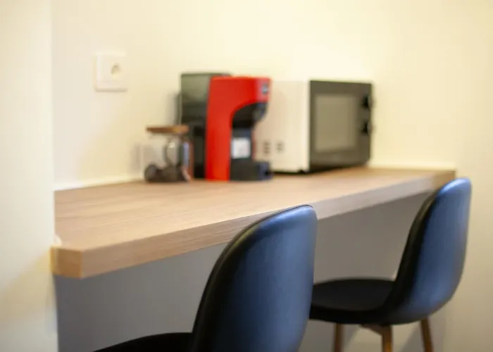 Apartment Luxury San Siro Apartment, 5 Min Metro, Balcony & Fast Wifi *