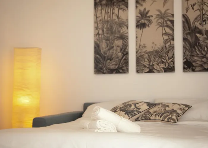 Apartment Luxury San Siro Apartment, 5 Min Metro, Balcony & Fast Wifi